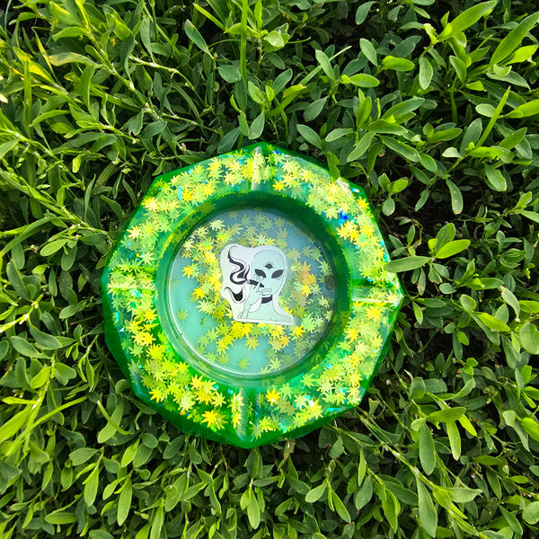 Third Eye Smoking Alien Ashtray Color Changing